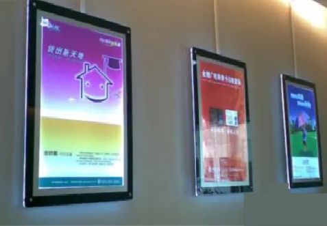 合川什么是超薄灯箱?