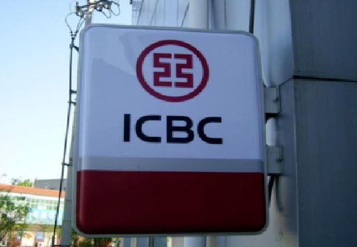合川导致灯箱发黄的原因有哪些?